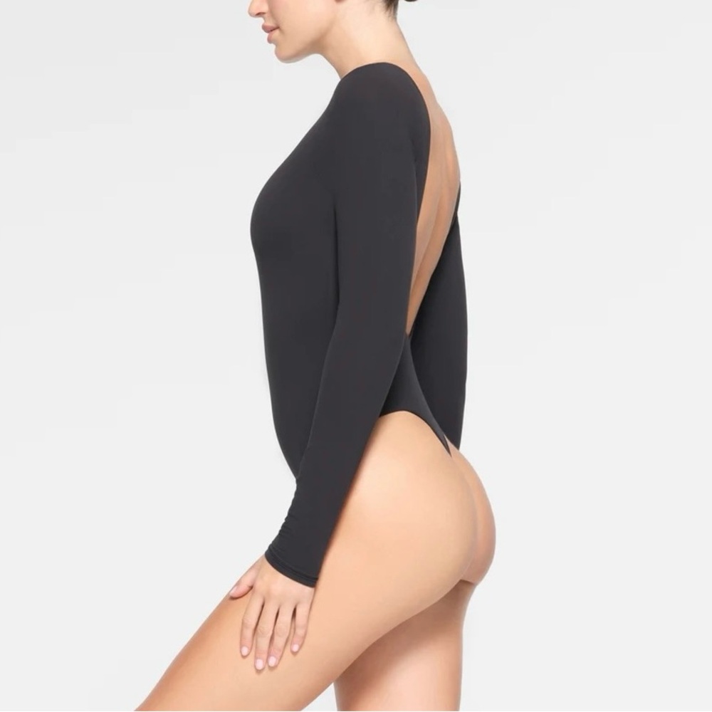 NWT SKIMS Fits Everybody Low Back Long Sleeves Bodysuit - Picture 2 of 3